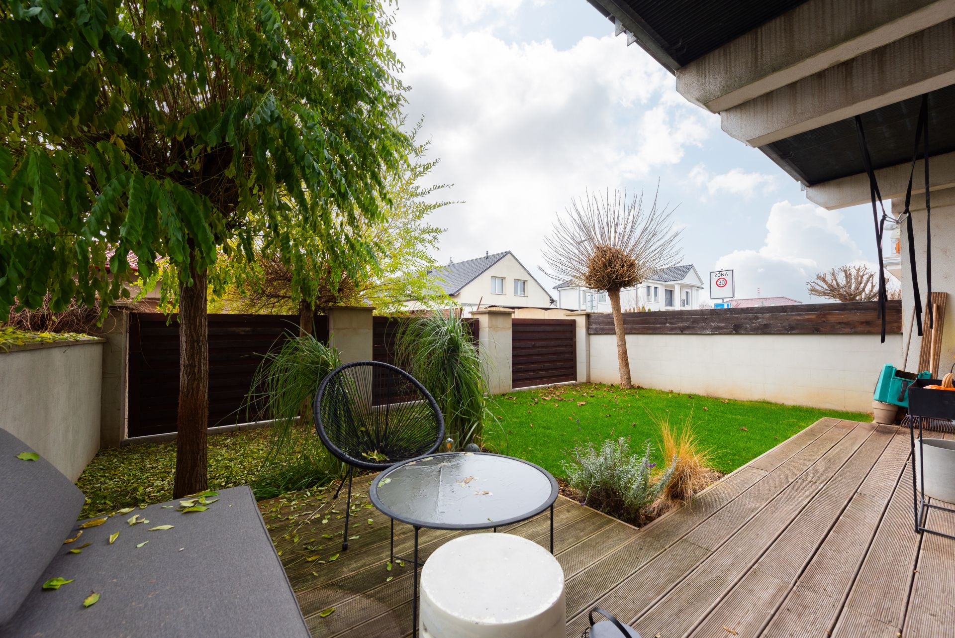 Prodej Bytu Mírovice - Veleň Praha Východ