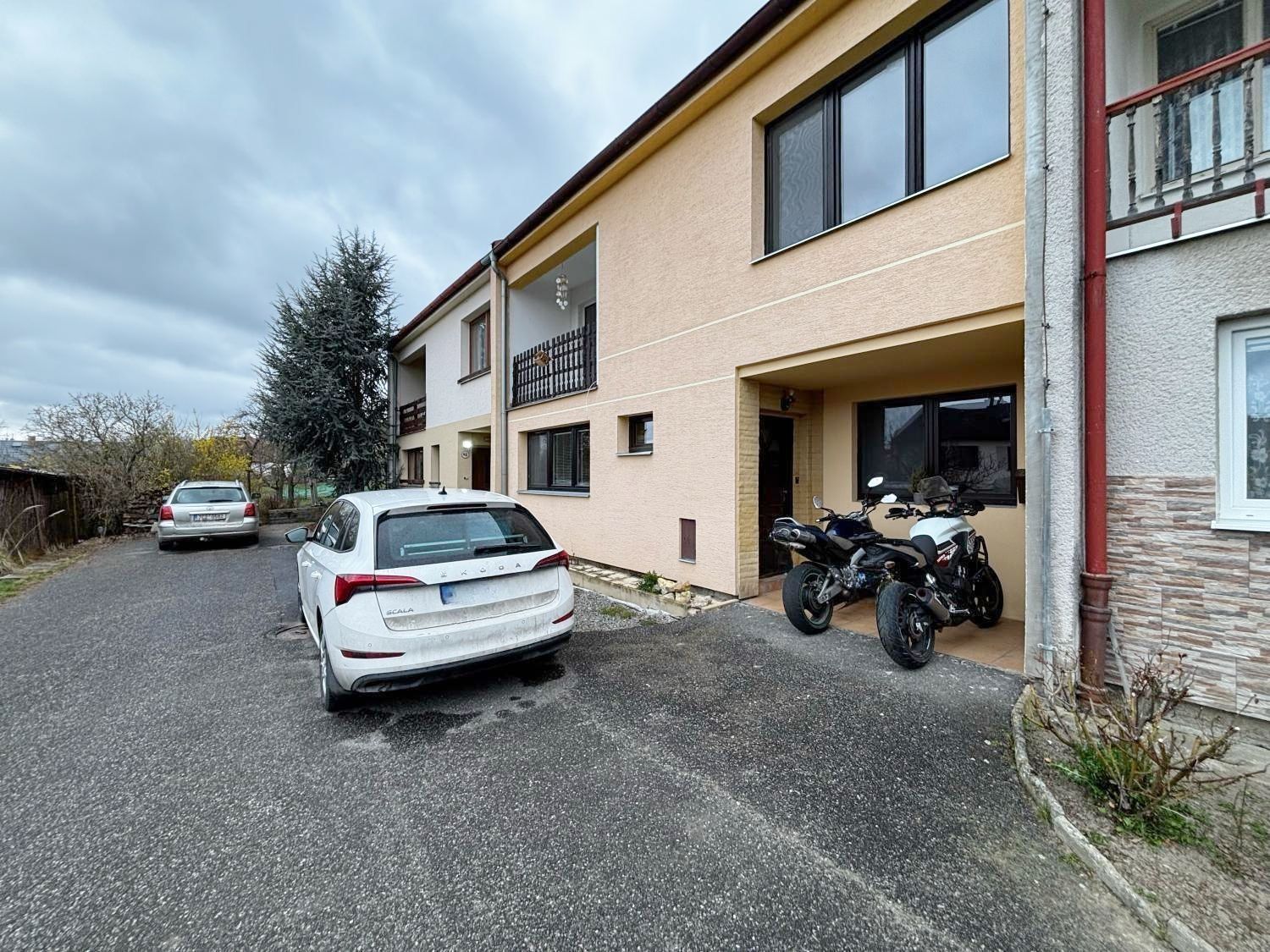 Branice - mezonetový dvougenerační byt se zahradnou